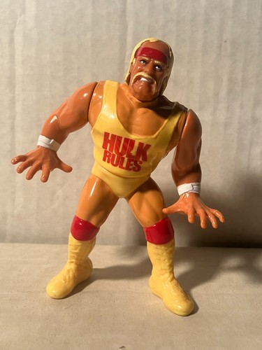 WWF Hasbro Series 1 Hulk Rules Hulk Hogan Wrestlin...