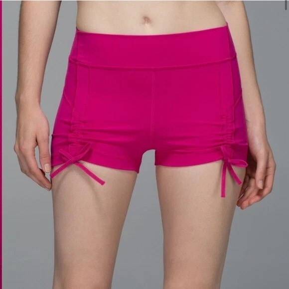 Lululemon Athletica Liberty Short Jewelled Magenta sz 4 eBay