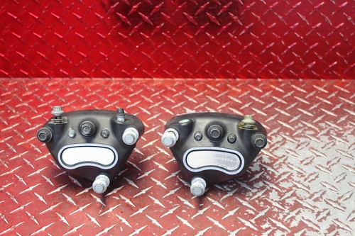 2007 HARLEY ELECTRA GLIDE FRONT BRAKE CALIPERS PADS & BOLTS FOR PARTS EG126 - Picture 2 of 13