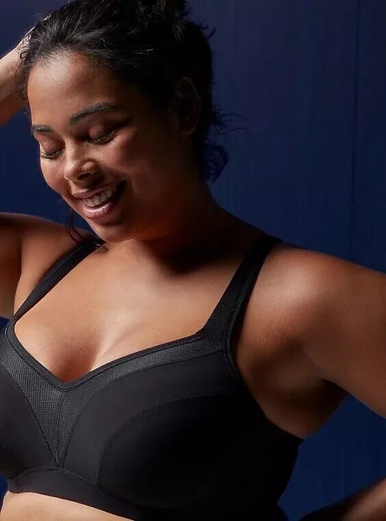 New TORRID Active Black Underwire Sports Bra Size: 42 B