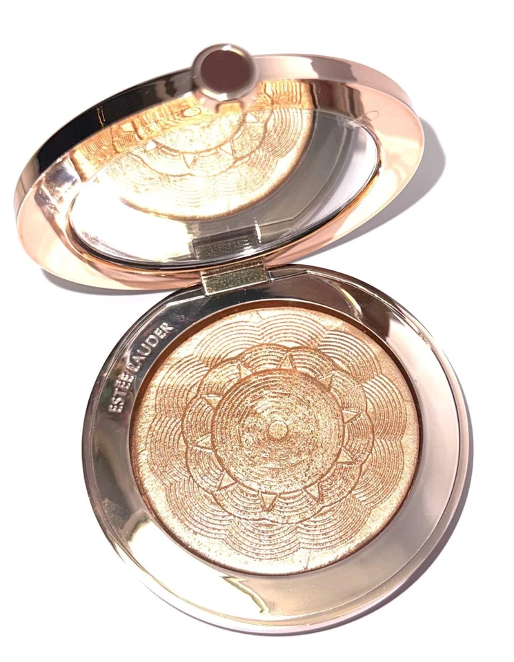 Estée Lauder Bronze Goddess Illuminating Powder Jelly 01 Heat Wave 7g - Image 3 of 4