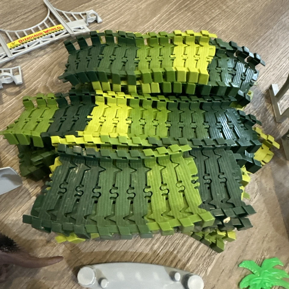 Dinosaur World Road Race Replacement Parts 124” Flexible Track + Various Pieces - Image 2 of 4