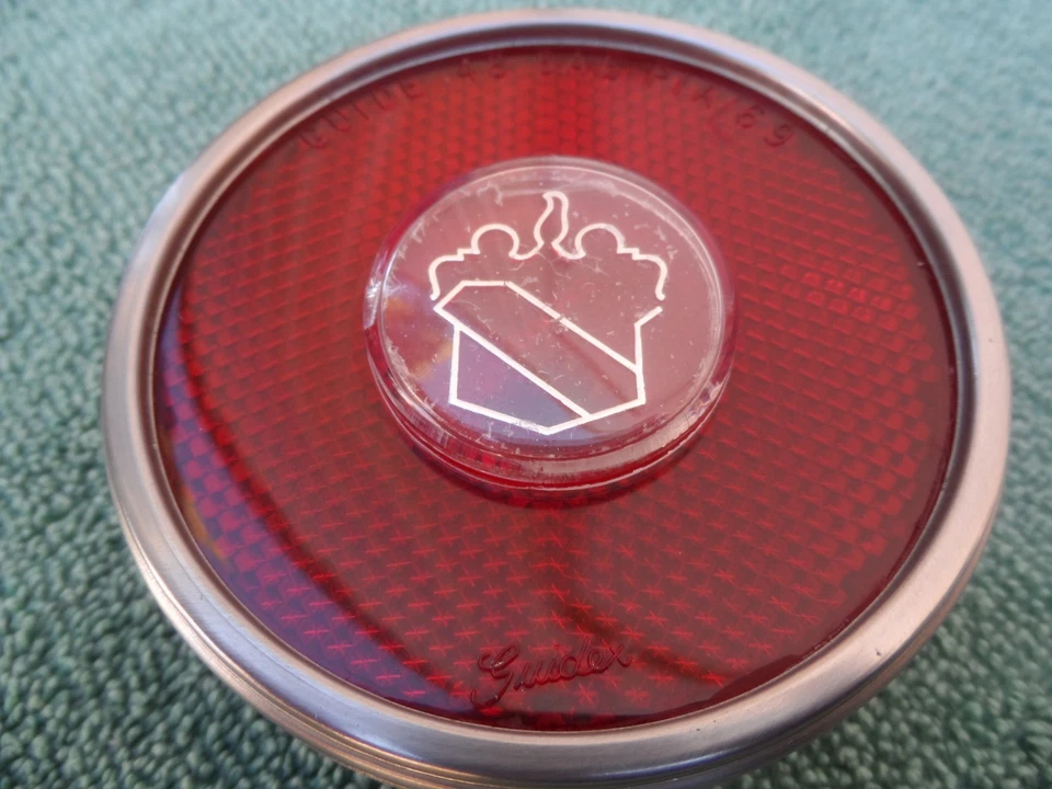 1969-70 BUICK ELECTRA 225  LIMITED REAR SIDE MARKER LAMP /LIGHT MINT ORIGINAL GM - Image 3 of 4