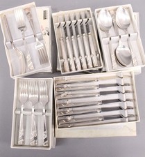 Approx 30Pcs Vtg VINERS Silver Rose Pattern Cutlery Set Boxed - H49