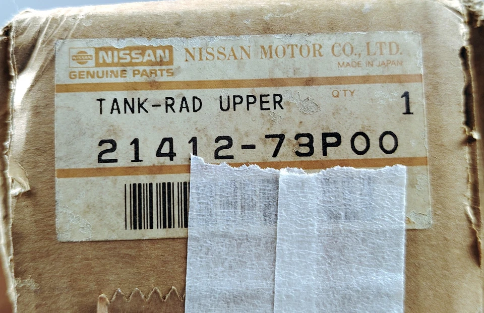 NISSAN DATSUN HARDBODY D21 NA16S RADIATOR UPPER TANK ASSEMBLY 2141273P00 - Image 3 of 4