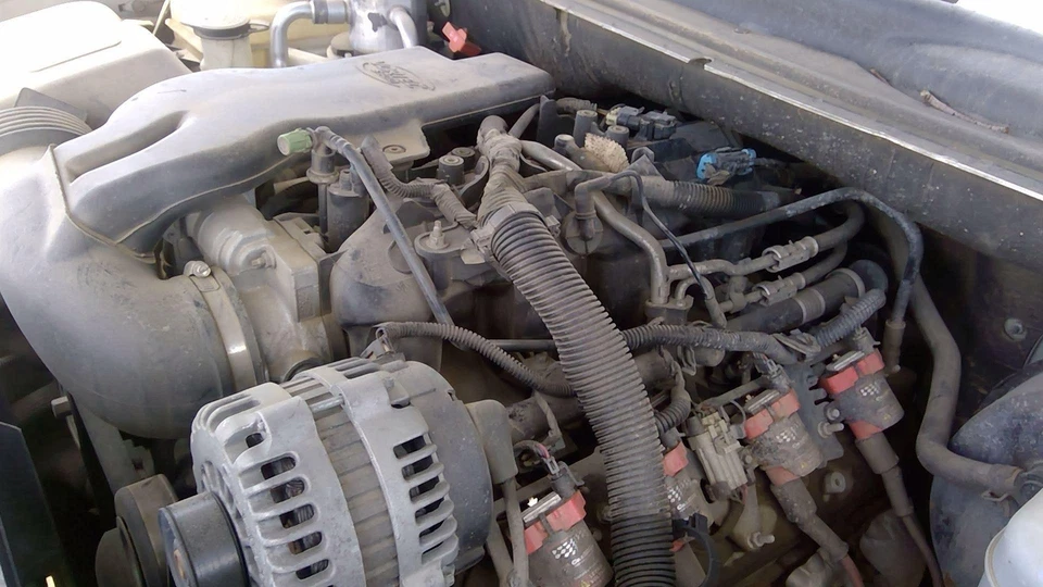 2004 Buick Rainier Intake Manifold Oem 5.3l 89017366 - Image 2 of 4