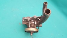 Pompe à eau Mercedes 190