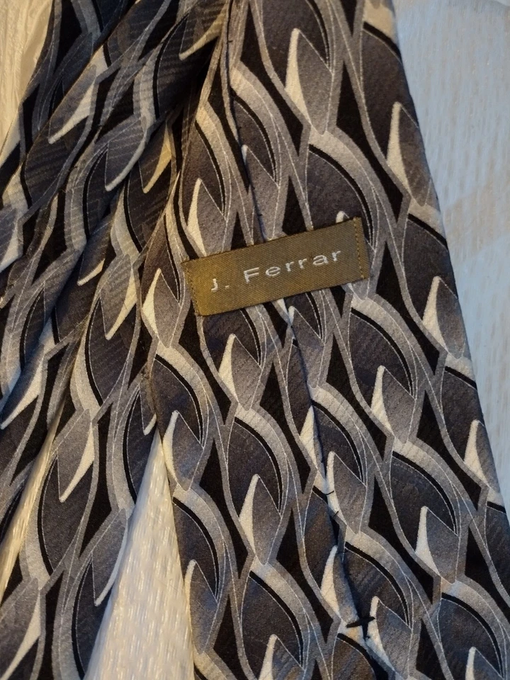 Corbata para hombre J Ferrari negra blanca y gris Foto 3 de 4