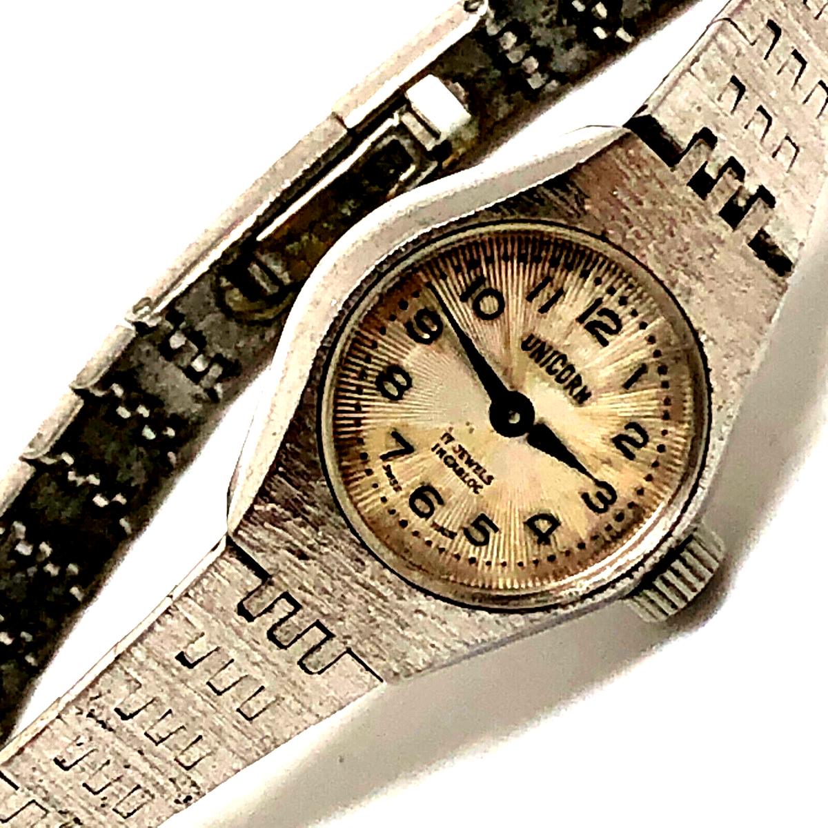 Vintage SWISS MADE UNICORN 17 Jewels Incabloc Wind Up LADIES WATCH