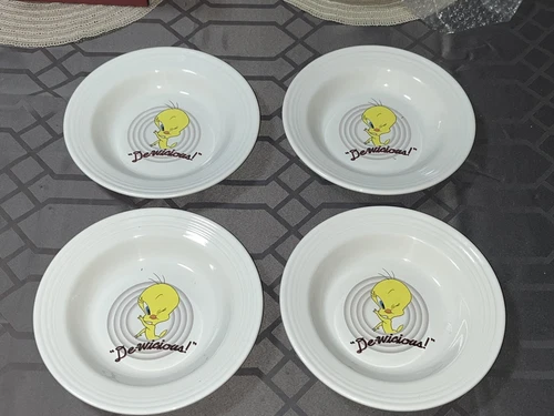 4 FIESTA WARE HOMER LAUGHLIN LOONEY TUNES TWITTY "DE-WICIOUS" SOUP BOWL 9" NEW