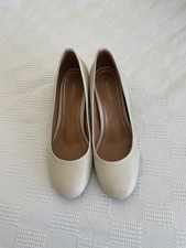 Vionic Carmel Pump Heel Ivory Size 8 Leather Good Condition