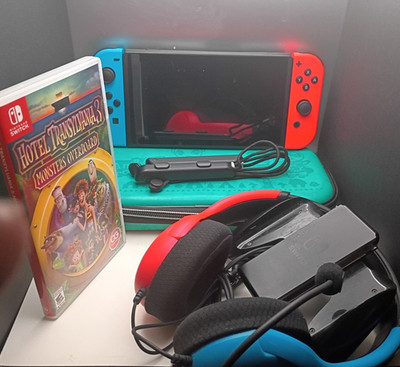 Nintendo Switch V1 Console Bundle HAC-001 Dock Joy-Cons Game Tested Working