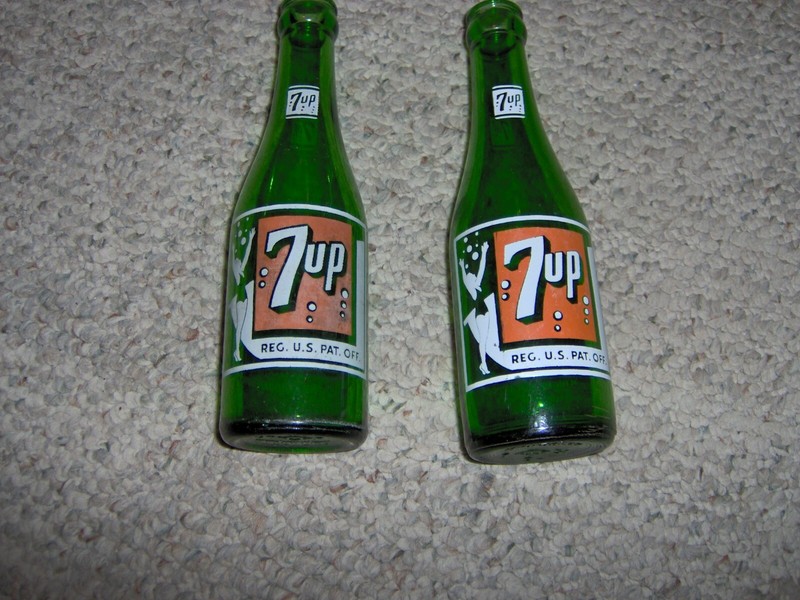 2 Vintage 7up Swimsuit Bottles green glass two color Lincoln Ne.Shenandoah Iowa