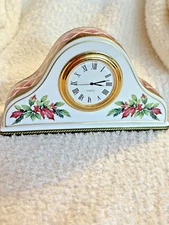 Rare Fitz & Floyd Porcelain Winter Holiday Mantel Desk Clock, New Battery