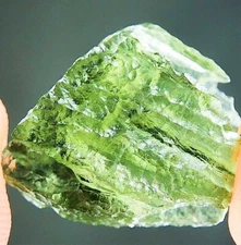 METEORITE MOLDAVITE GREEN IMPACT FRAGMENT TEKTITE METEOR STONE SPACE ROCK PIECE