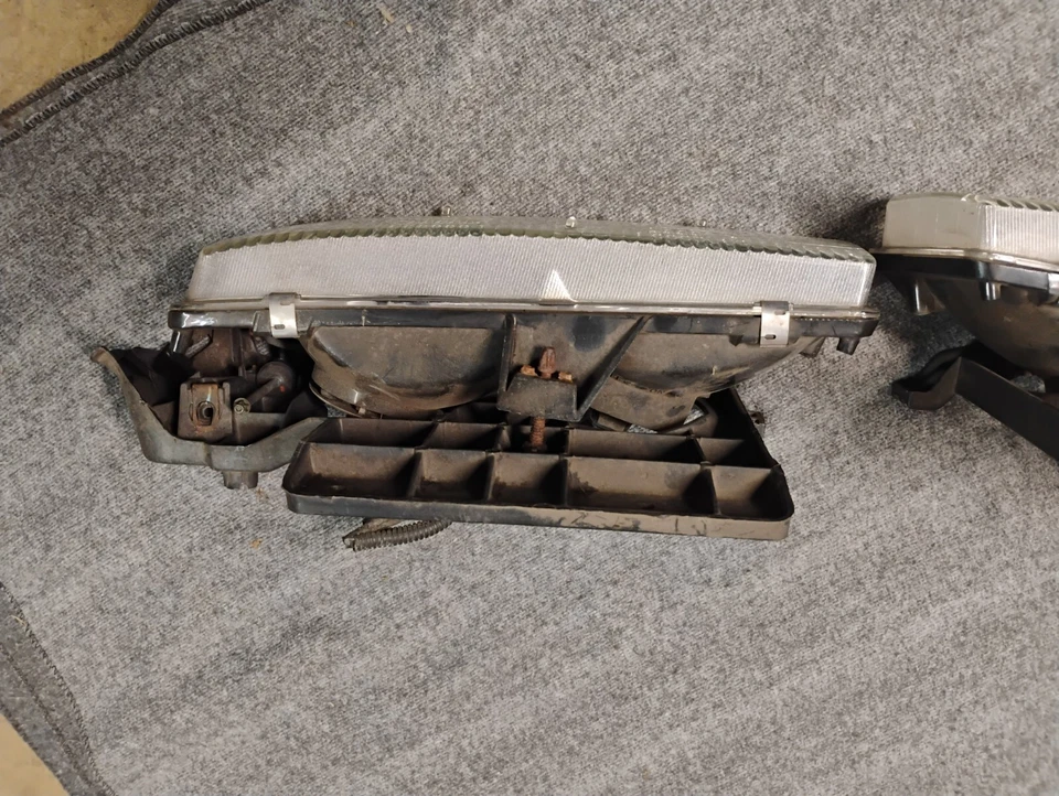 Оригинальная фара и кронштейн для крепления фары водителя/пассажира для Chevy Chevrolet Astro Van 1995-05 годов выпуска - Изображение 4 из 4