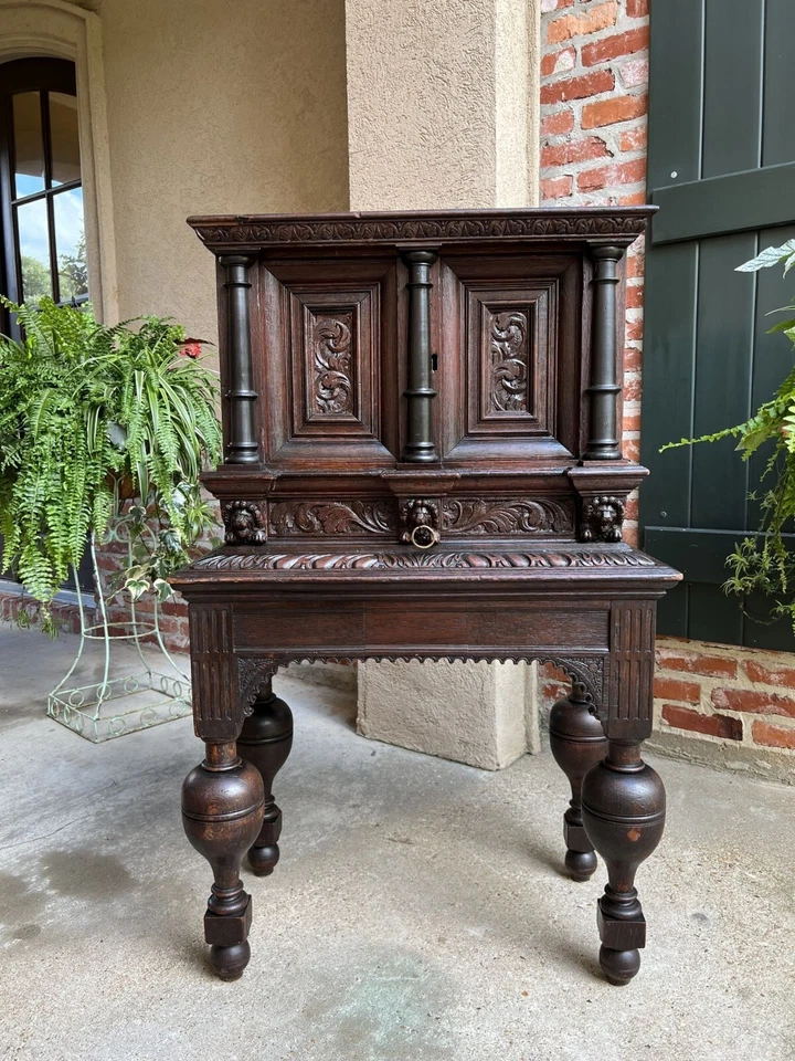 古董法国雕刻橡木橱柜背心祭坛葡萄酒文艺复兴餐边柜 c1860 — 第 3/4 张图片