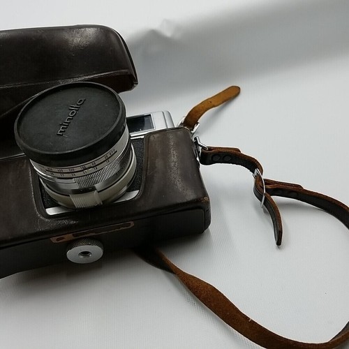 Minolta Hi-Matic 7 Rangefinder Film Camera w/ Rokkor PF 45mm f/1.8 Untested. == - Picture 6 of 15