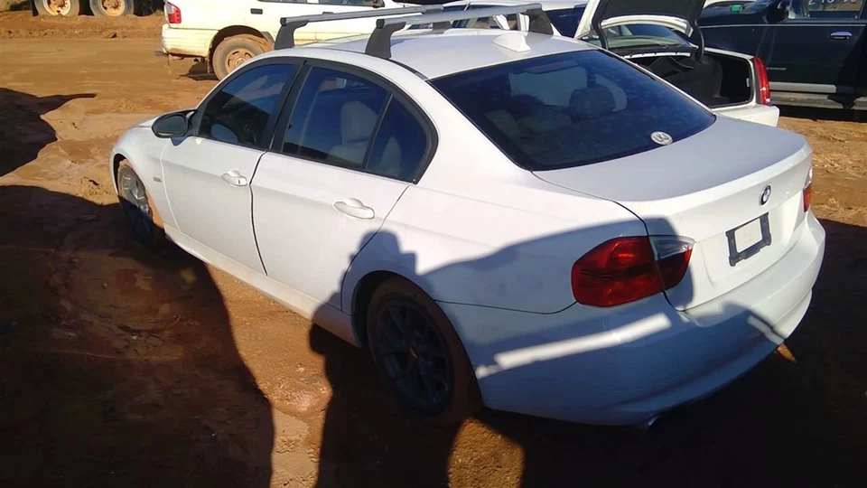 Высокий стоп-сигнал 3-й стоп-сигнал седан подходит для 06 BMW 325CI OEM - Изображение 4 из 4