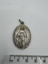 Vintage Catholic Miraculous Medal Virgin Mary Religious Pendant Medal