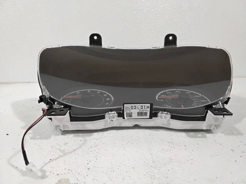 Subaru Impreza 2017 velocímetro Speedo Cluster 122 k millas OEM Foto 2 de 4