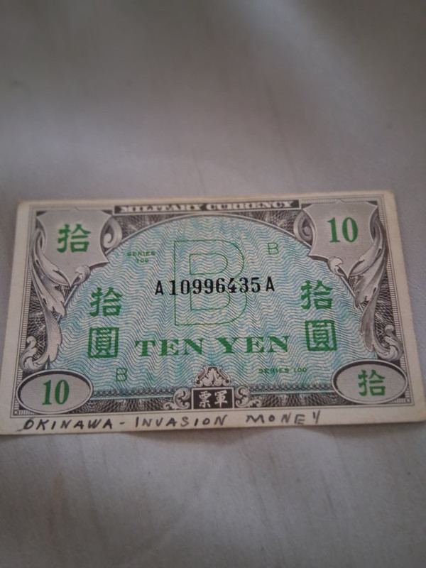 10 yen Japanese Military Currency Series 100 . Great Collection