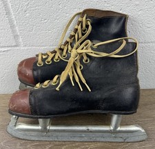 Vintage Antique Ice Skates Men s Sz 9 1/3 For Winter Decor Home Retro Wall Hang