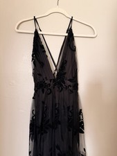 Windsor Mesh Embroidery V Neck Evening Maxi Dress