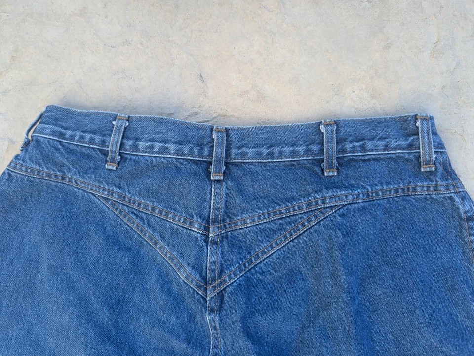 Vintage Mom Jeans 80s Chic Denim Pleated Hi Rise Made in USA 32 x 29 Size 14 - Image 4 of 4