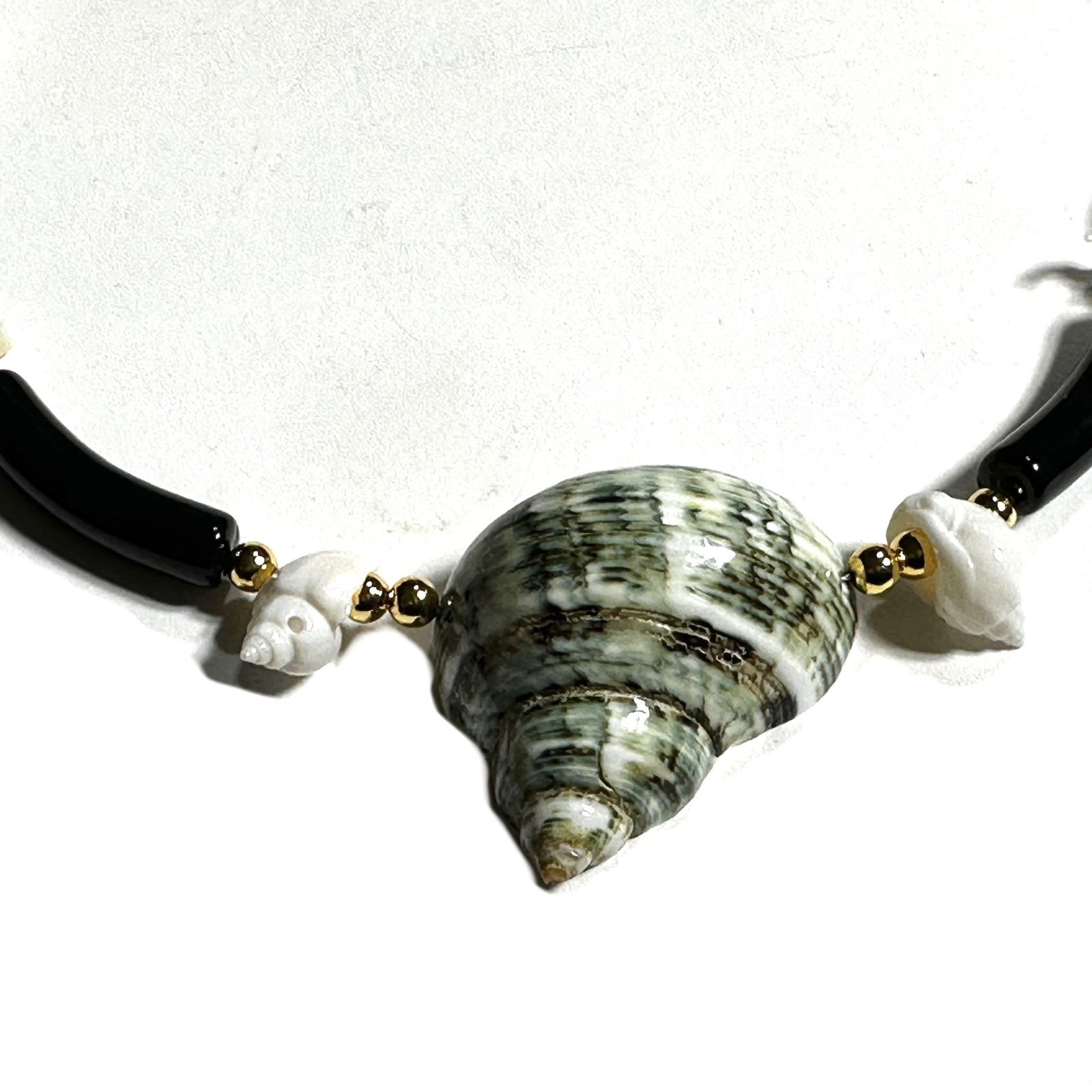 Coastal Beachy Shell Seashell Statement Necklace … - image 3