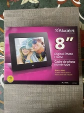 Aluratek ADPF08SF 8 inch LCD Digital High Quality Photo Frame - Black