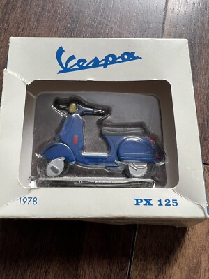 VESPA PX 125 Hand Painted Freestanding Tin Scale Model Mod