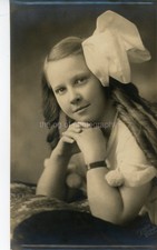 HAIR BOW GIRL Large ANTIQUE PORTRAIT Format FOUND PHOTO 54 LA 95 CC