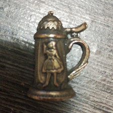 Imagen de Vintage Collectible Pinback Pin Beer Stein Lidded Mug Design w/ Girl Figure