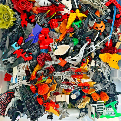 1 kg Lego Bionicle Kiloware Mischung Hero Factory Knights Kingdom bunt gemischt