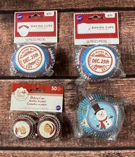 Wilton Christmas Paper Cupcake Liners/Baking Cups Mixed Lot of 4 225 Ct. New