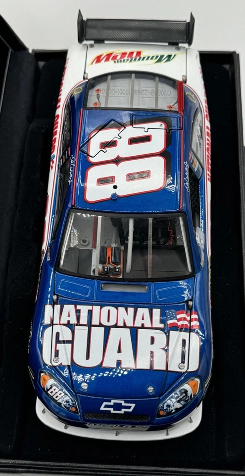 Dale Earnhardt Jr. ELITE #88 National Guard  2008 1/24 Nascar Diecast - Image 3 of 4