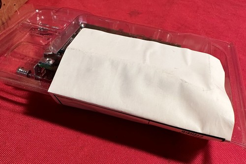 Cisco 800-01514-02 WIC-1T 1-Port Serial WAN Interface Card Network Module - Picture 6 of 6