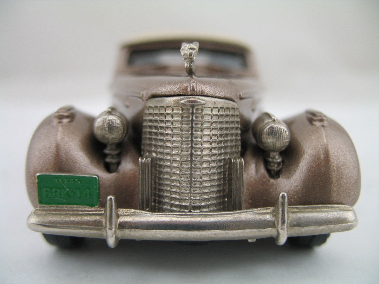 Brooklin Model Car BRK 14: 1940 Cadillac V16 Convertible Coupe 