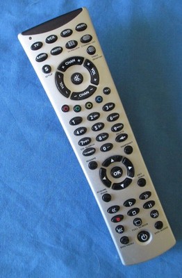Original Original Medion 20017670 UNIVERSAL Fernbedienung getestet und gereinigt