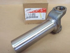 Transmission Slip Yoke OEM Dana Spicer  1310 Ford Mustang C-4 AOD T-5 2-3-8251x