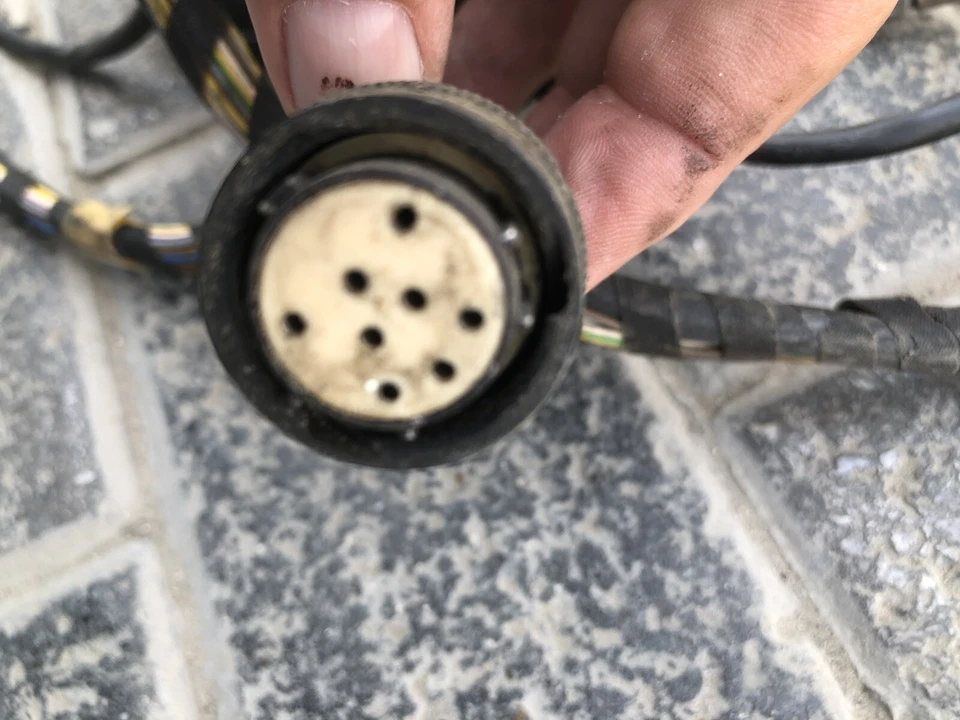 宝马 E32 M30 (6 Cyl.) 735iL 730iL 735i 730i 电缆线束,变速器 1732139 — 第 4/4 张图片