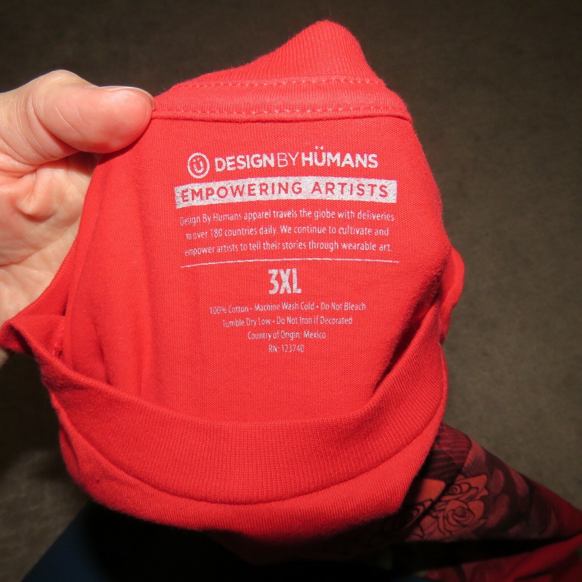 DESIGN BY HUMANS Empowering Artists Female Skull Red Tshirt Men's