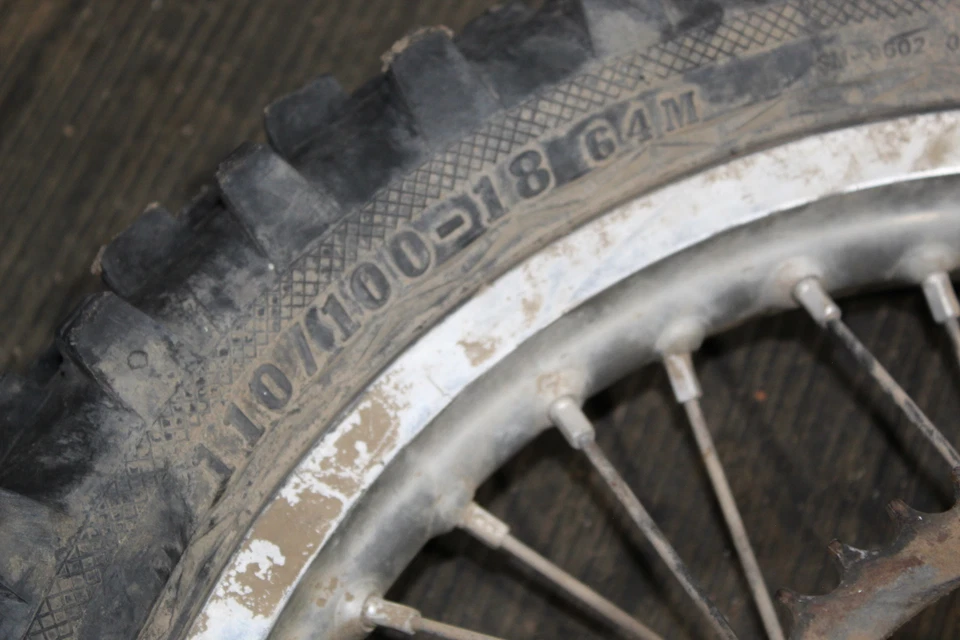 Llanta trasera Cannondale X440 2003 110/100-18 #6410 Foto 4 de 4