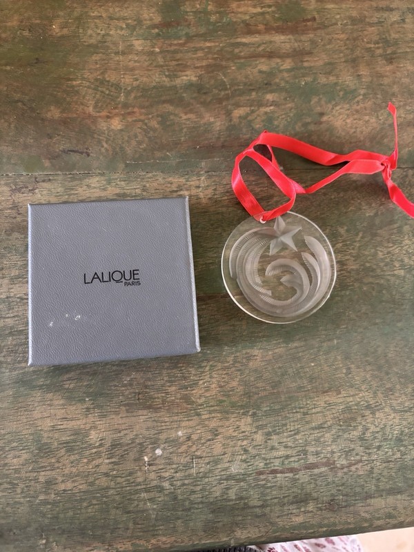 Lalique Paris 2000 Ornament