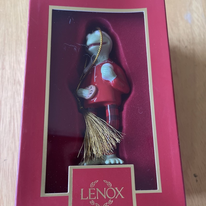 2022 Lenox Porcelain Kermit the Frog Christmas Ornament Disney Muppets NIB 3.75”