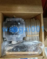 1PCS NEW P233A-10-AKC differential pressure switch FedEx or DHL kk