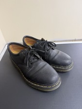 Dr. Martens 8053 Black Leather 5-Eye Padded Collar Oxford Shoes. Men's Size 9.