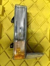 Ford Super Duty F250 F350 1999-2004 Turn Signal Parking Light Assembly LH  OEM