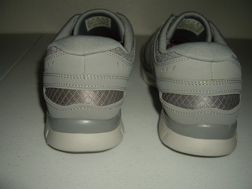 T11 Women Size 11 Skechers Gray Slip On Athletic Shoes Air Cooled Memory Foam - Picture 3 of 5
